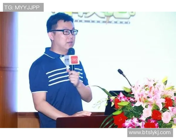 电竞新闻专访刘军揭秘英雄联盟成功背后的策略与创新之路